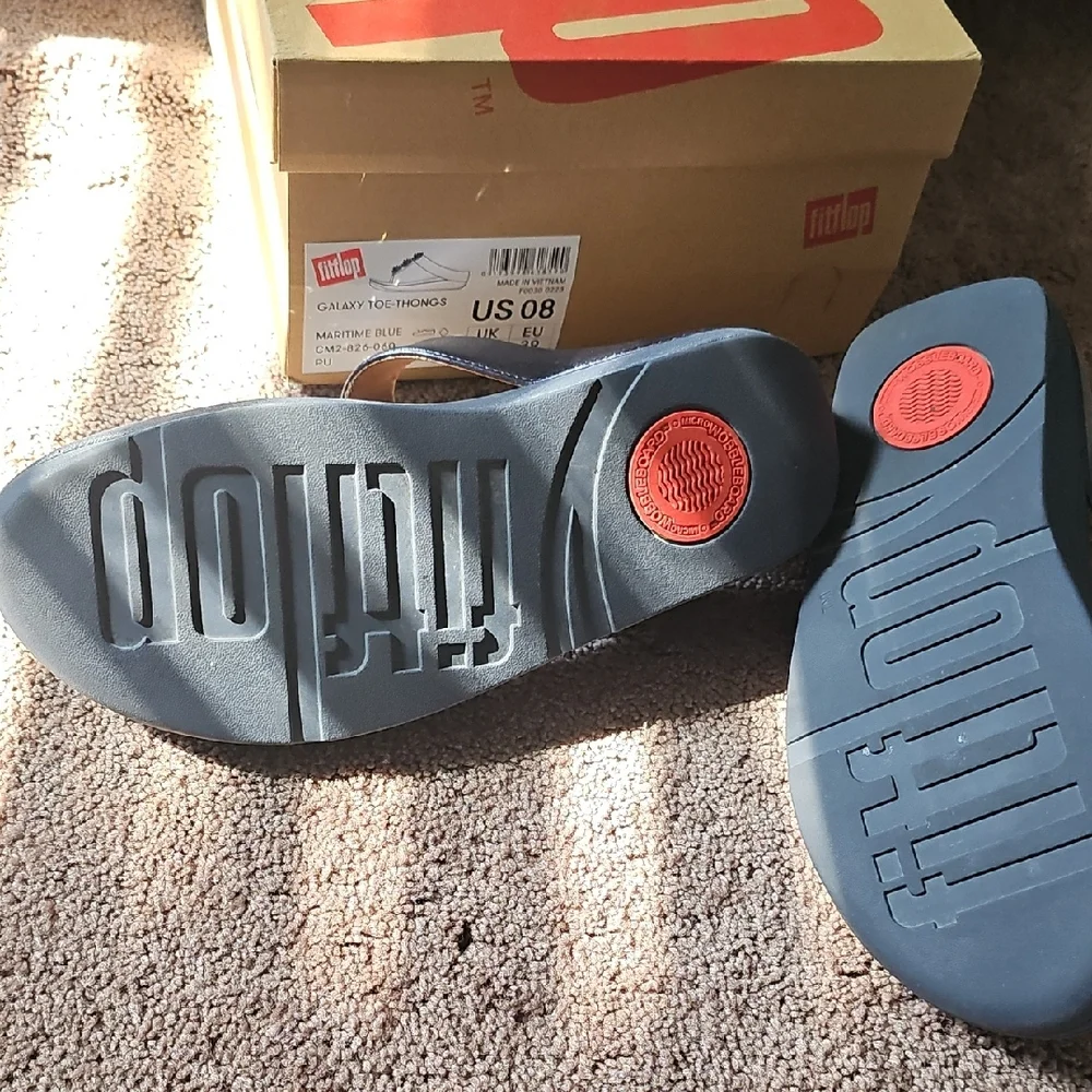 Fitflop Black Sandals Comfortable Stylish Design - Picture 3 of 6